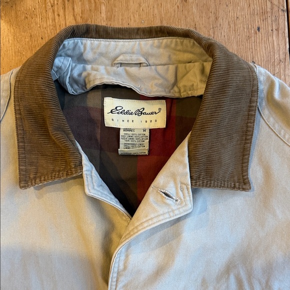 Eddie Bauer Men's Tan Barn Jacket with Brown corduroy Collar - Picture 5 of 9